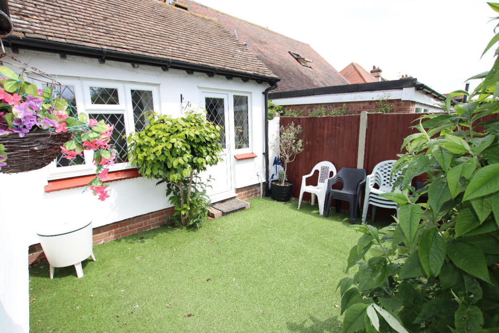 Clarendon Park, Clacton on Sea, CO15 - View 4