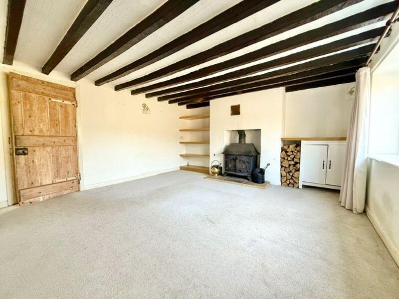 Character Cottage - Sought after Village of Skillington - View 4