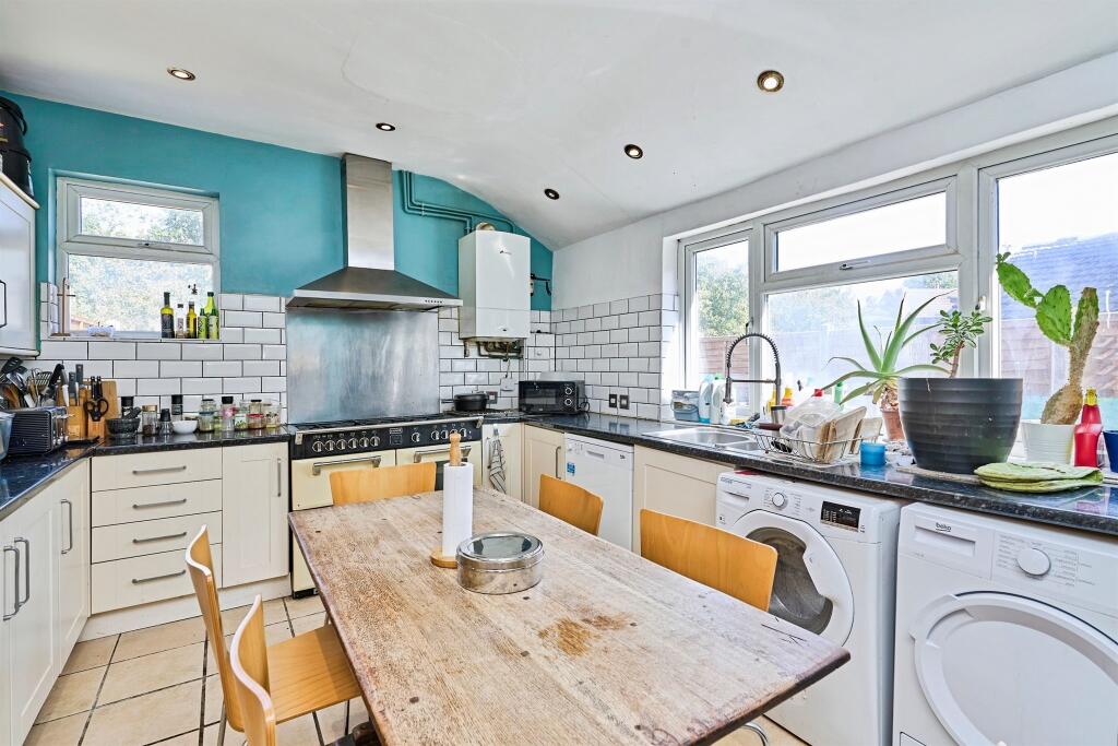 House in Wolverhampton, Tettenhall - View 5