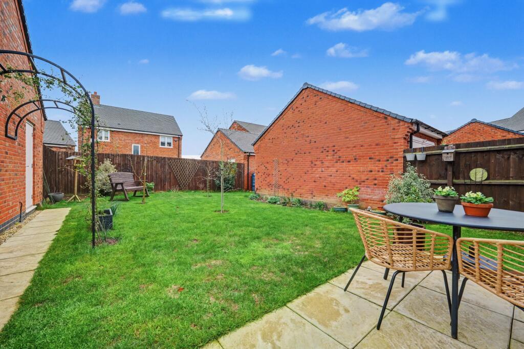 Pieces Place, North Kilworth, LE17 photo 3