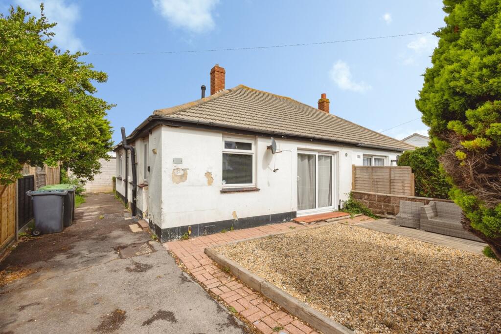 Main image of property: Southwood Road, HAYLING ISLAND, Hampshire, PO11