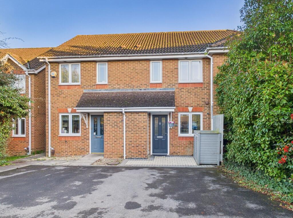 2-bed terraced on Aspen Gardens, Ashford, Surrey, TW15, £416,000