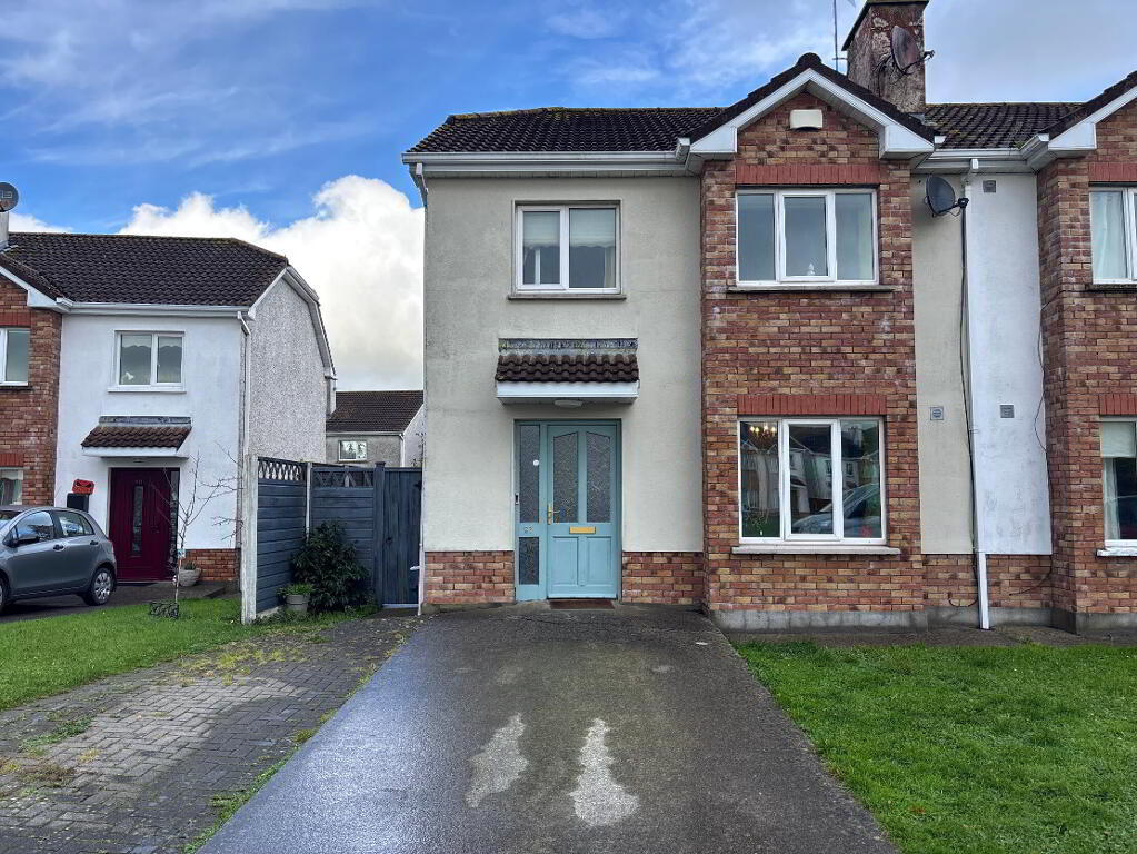 Main image of property: 91 Glenoaks Close, Clonmel