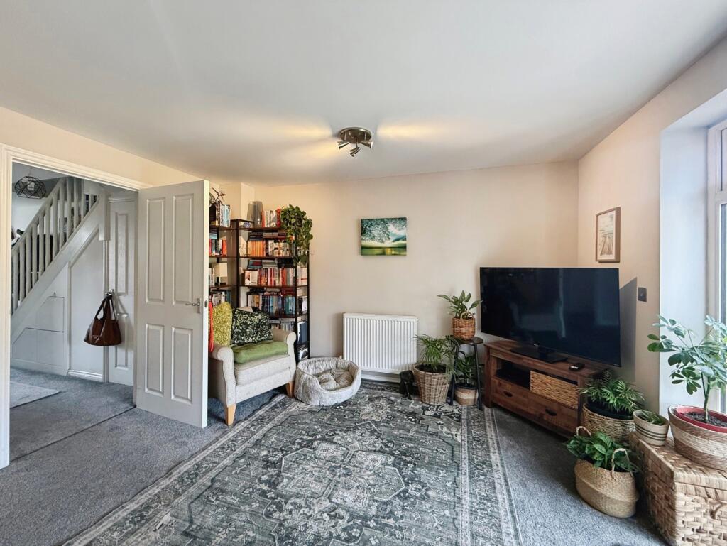 House in Biggleswade, Central Bedfordshire - More