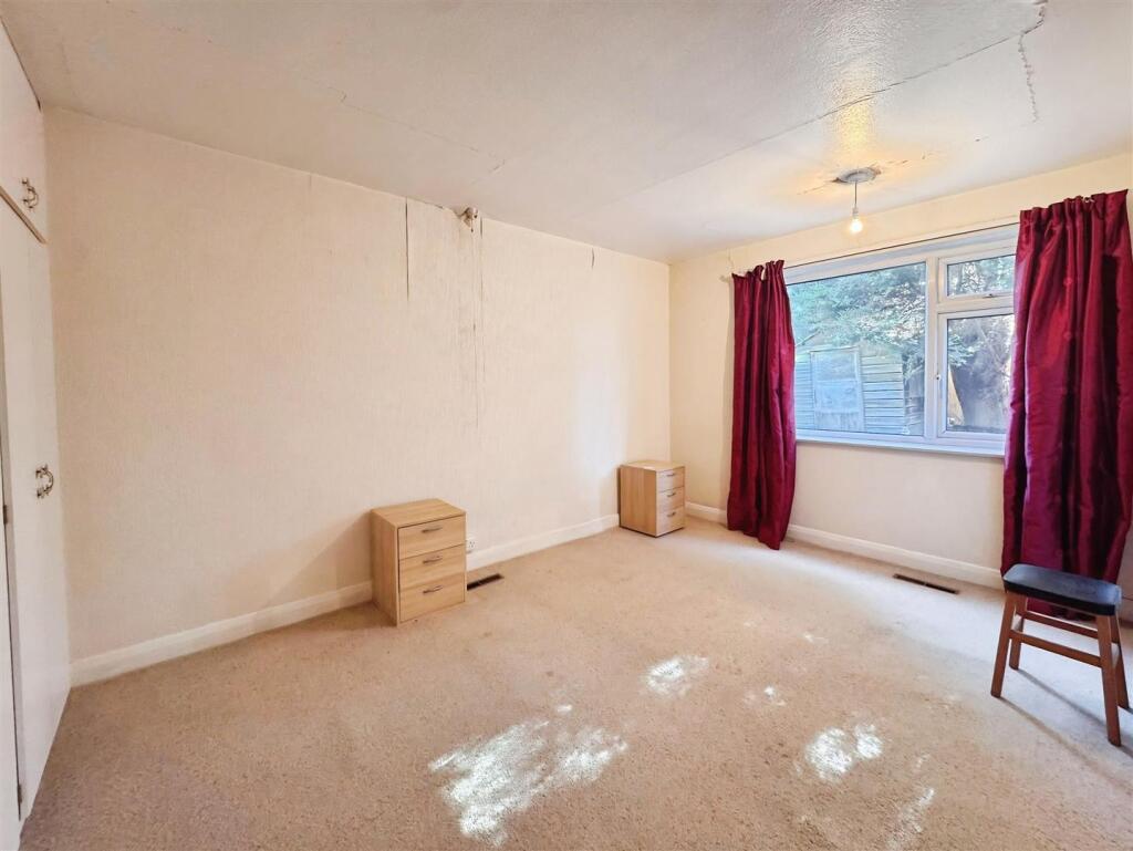 House in Leicester - View 5