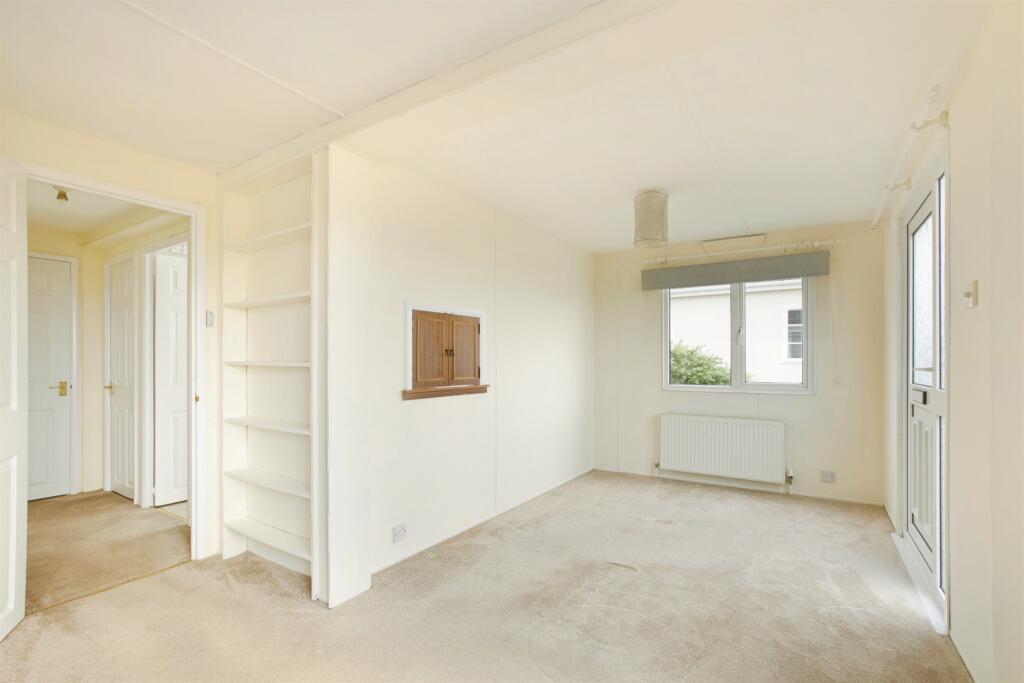 Holders Road, Amesbury, Salisbury photo 2