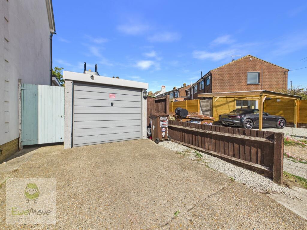House in Rochester - View 2