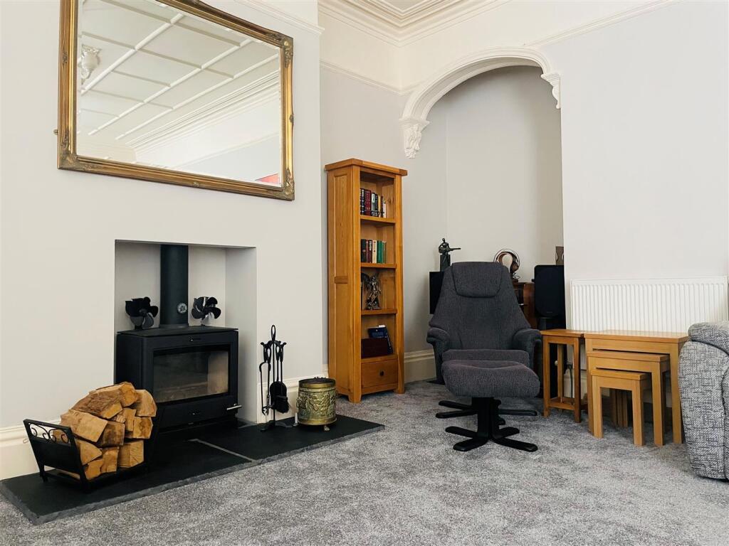 House in Hornsea, East Riding of Yorkshire - View 4