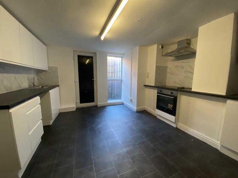 Hardy Terrace, Beeston, LS11 photo 3