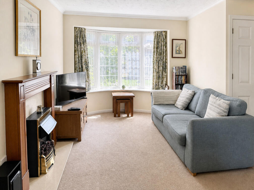 House in Ferndown, Tricketts Cross - View 4