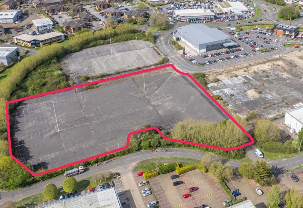 Main image of property: Waterloo Park, Silverthorne Way, Waterlooville, PO7 7XY