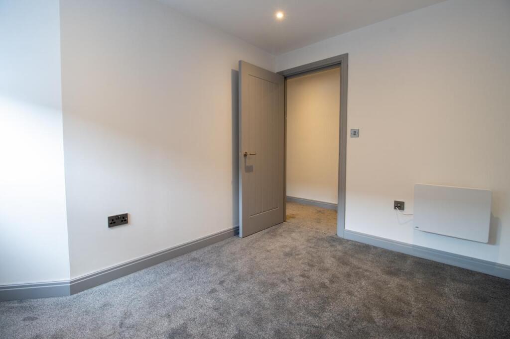 Apartment in Bradford - View 4