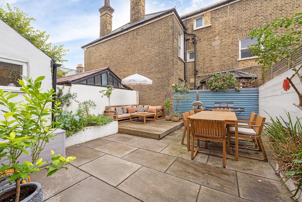 Apartment in London - View 4
