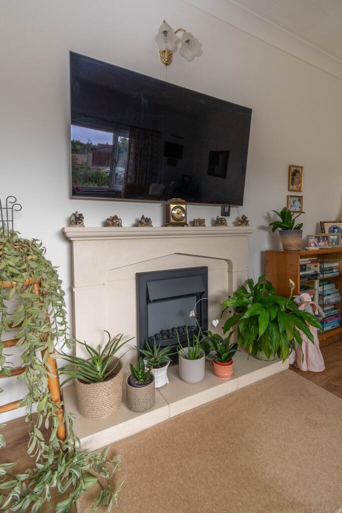 2, Green Close, Hempton, NR21 photo 4