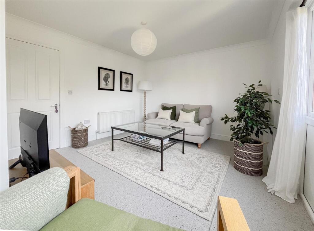Apartment in Wealden, Heathfield and Waldron - View 4