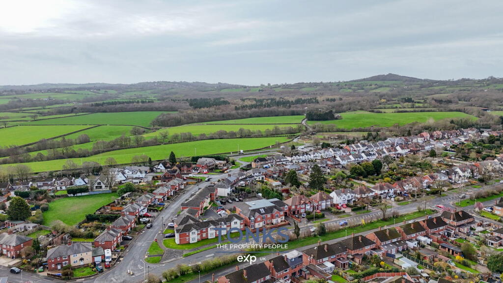 Additional image 23 of FIVE-bedroom semi-detached with self-contained ONE-bedroom annexe, Birchfield Close, Halesowen, B63 4LJ