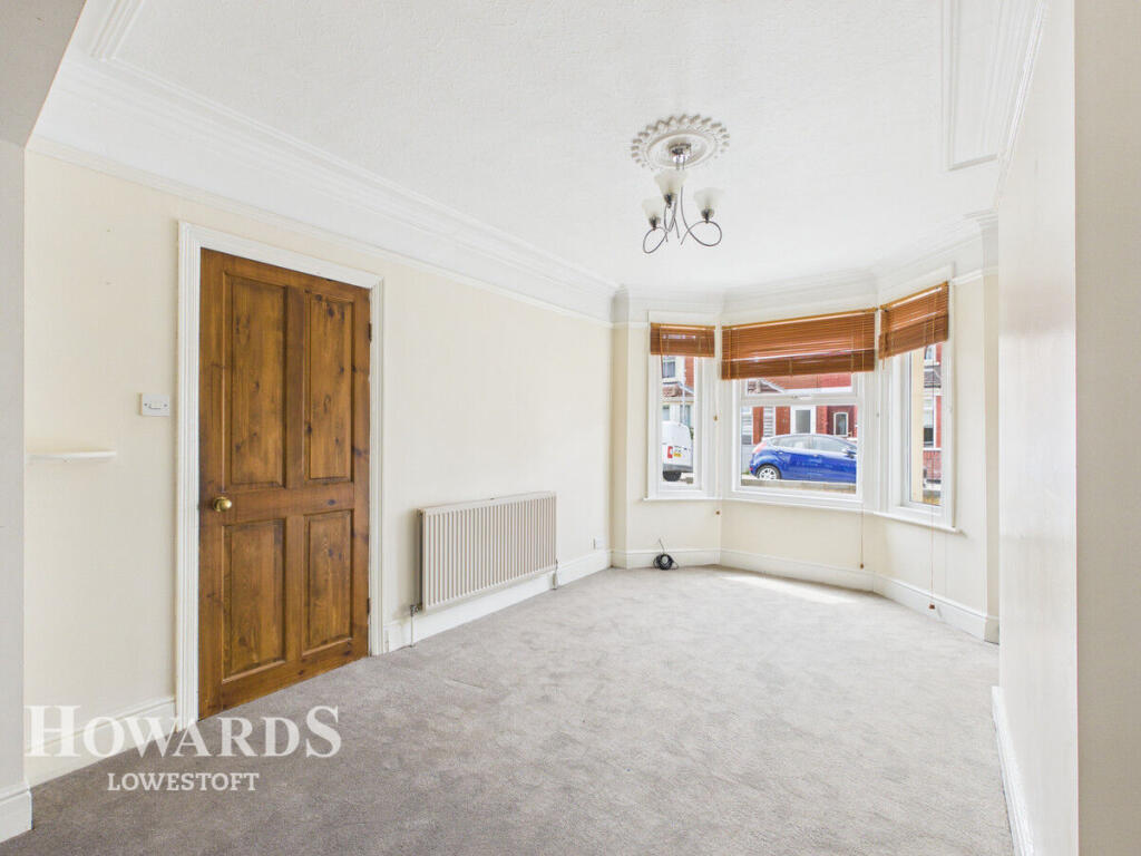 Worthing Road, Lowestoft photo 4