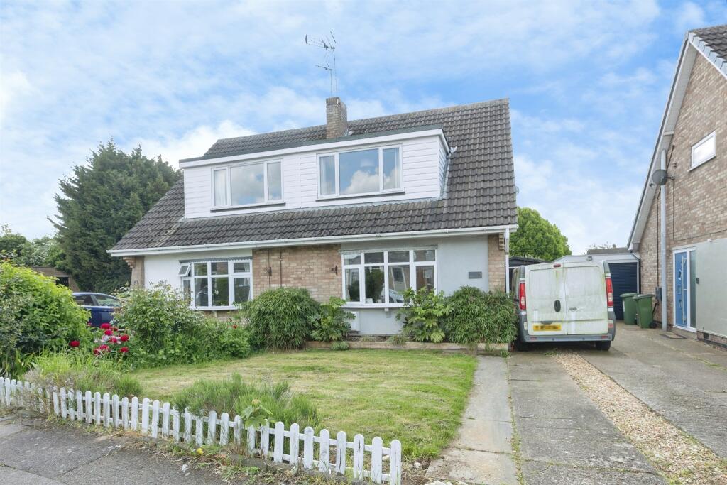 Main image of property: Buxton Close, Whetstone, Leicester
