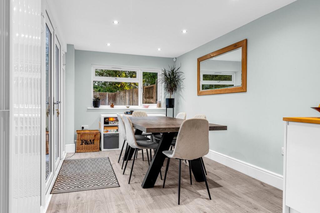House in Hertford - View 4