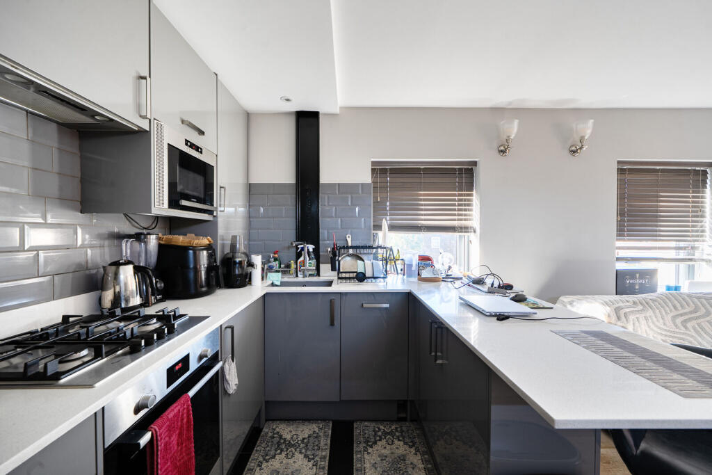 Apartment in London - View 2