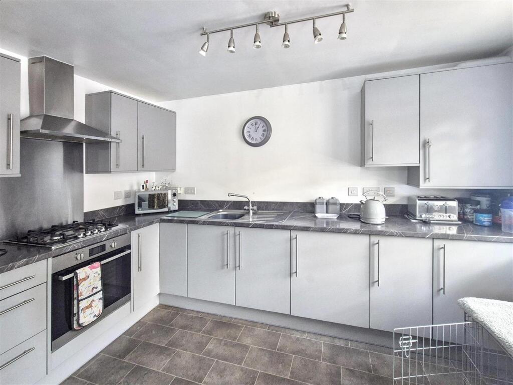 Apartment in Shrewsbury - View 5