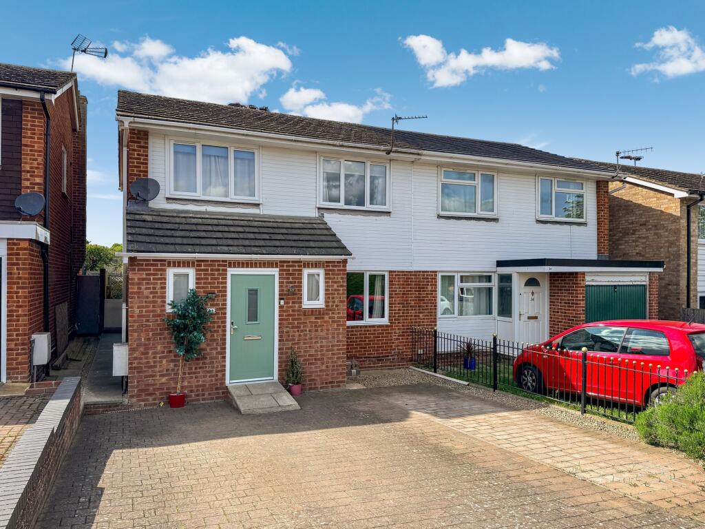 Main image of property: Marines Drive, Faringdon, SN7