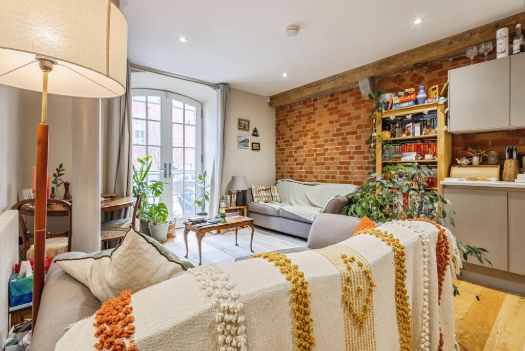 Main image of property: Redcliff Backs, Bristol, BS1