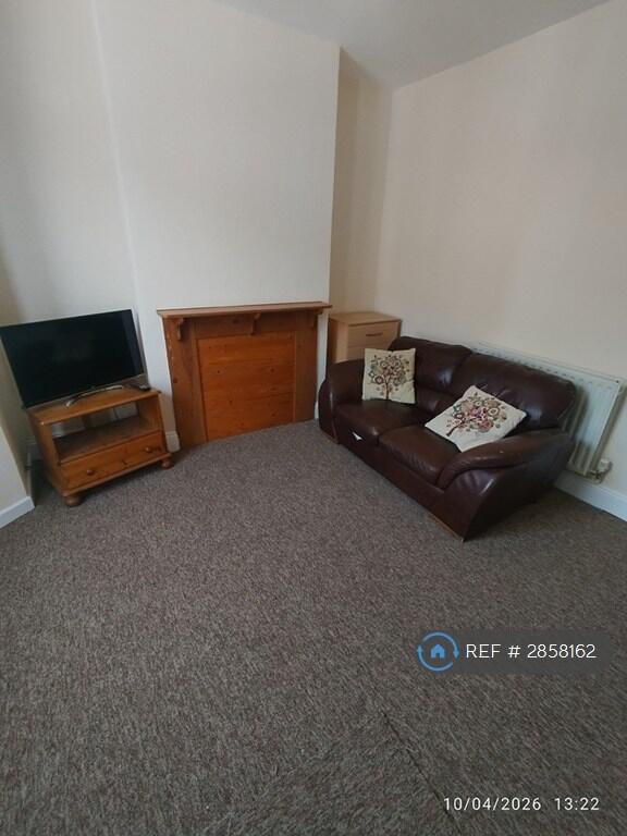 Additional image 3 of Beer St, Yeovil, BA20