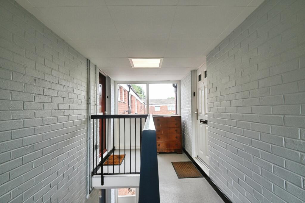 Helmswood Drive, Birmingham, B37 photo 3