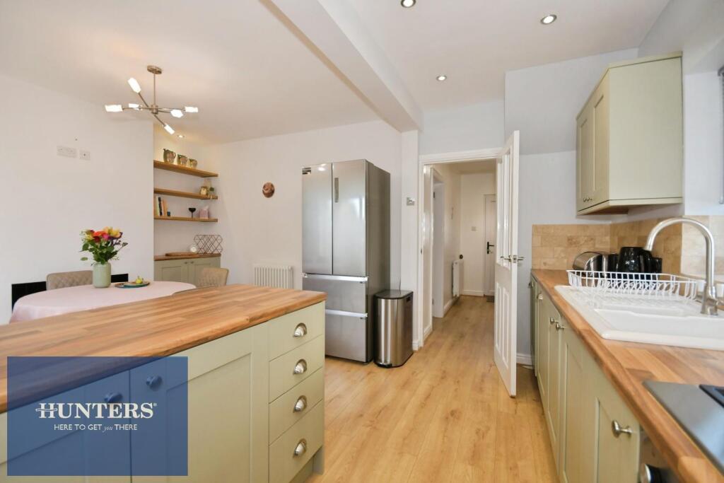 House in Chesterfield, Derbyshire - View 5