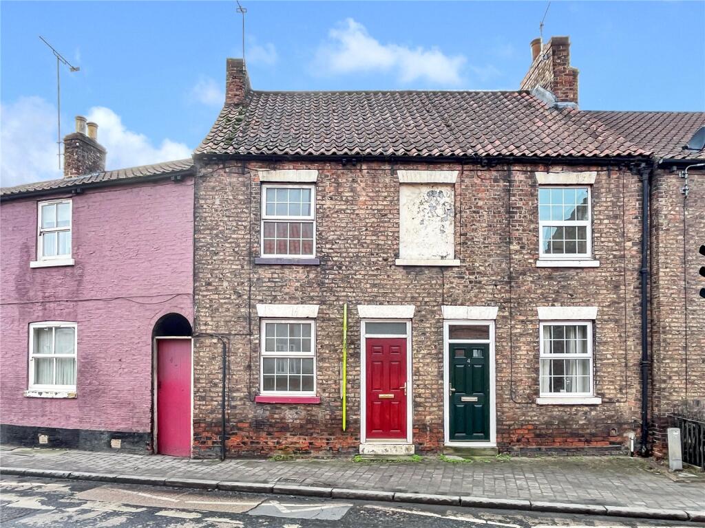 2-bed terraced on Skellgarths, Ripon, North Yorkshire, HG4, £110,000