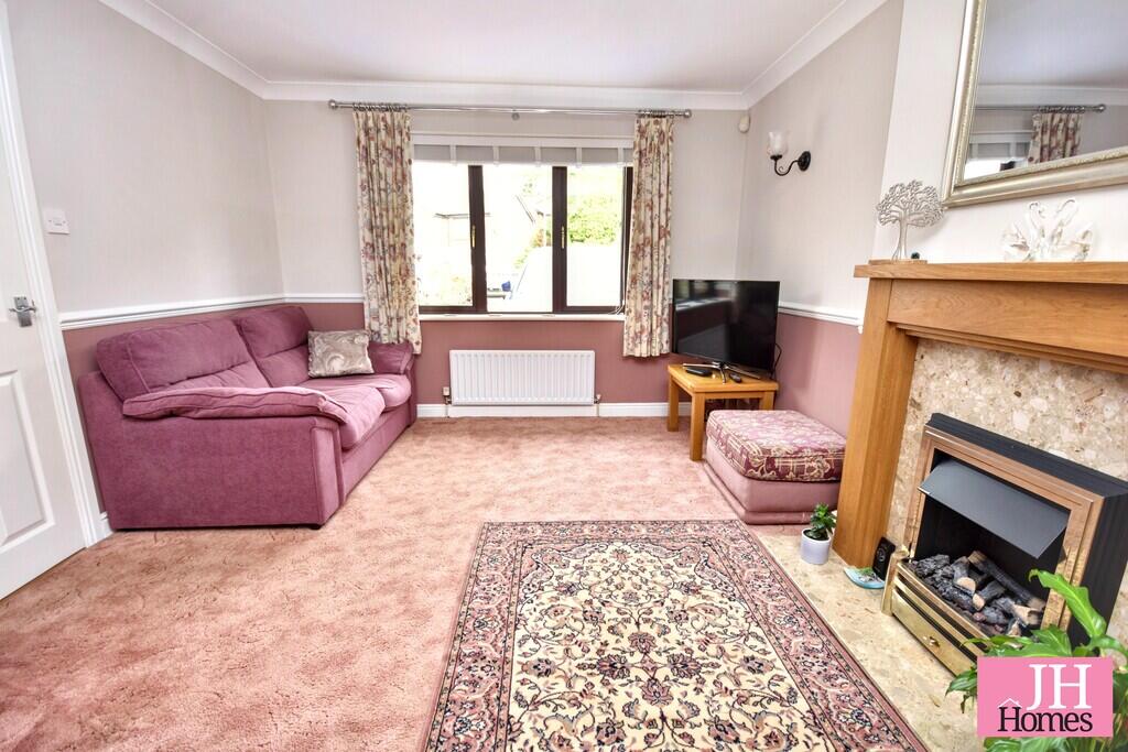 House in Lancaster - View 4