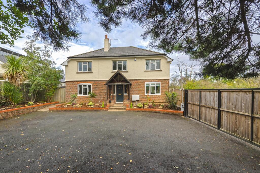 Main image of property: London Road, Ryarsh, West Malling
