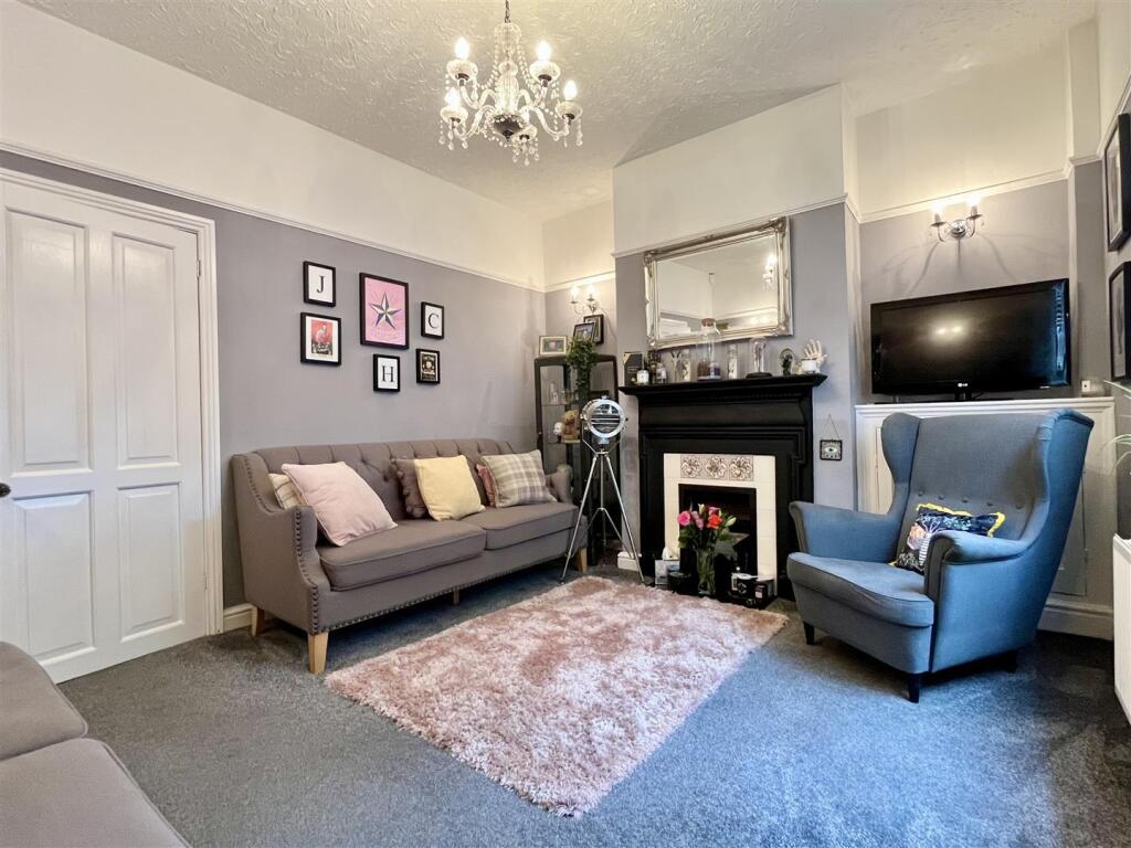 Walmley Road, Walmley, Sutton Coldfield – pohled 2