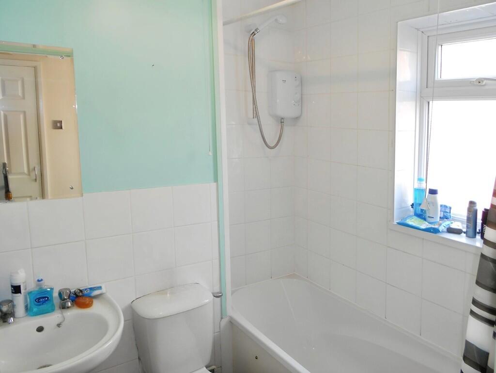 Rosebery Avenue, Yeovil photo 5