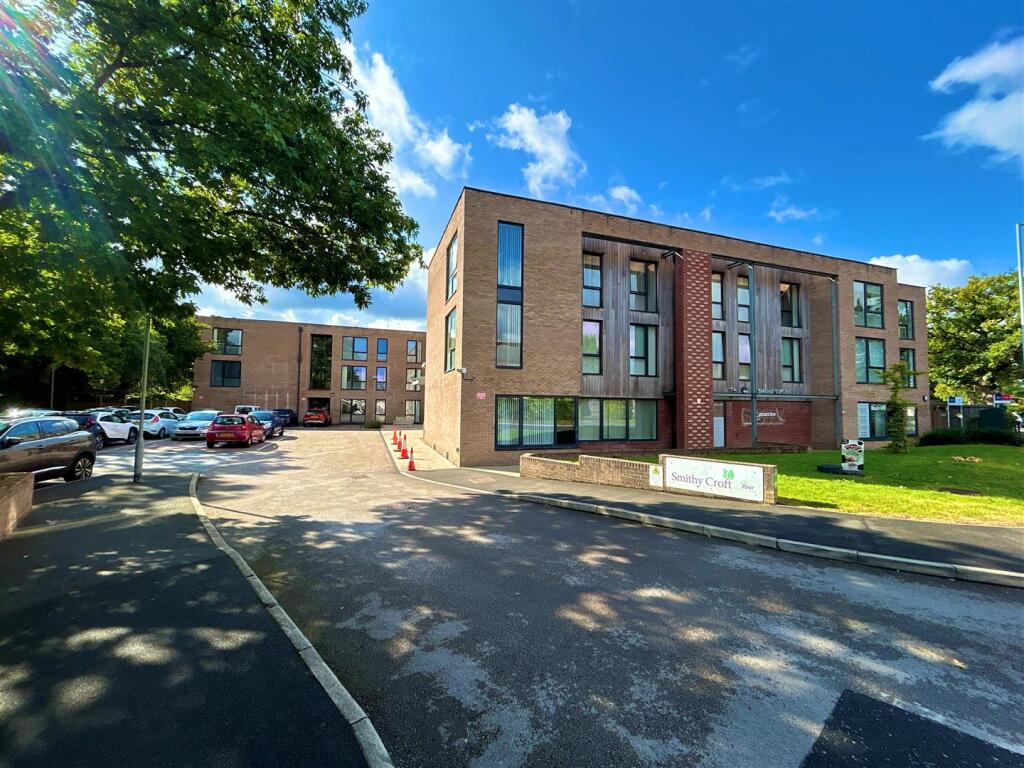 2-bed house on Finney Lane, Heald Green, £170,000