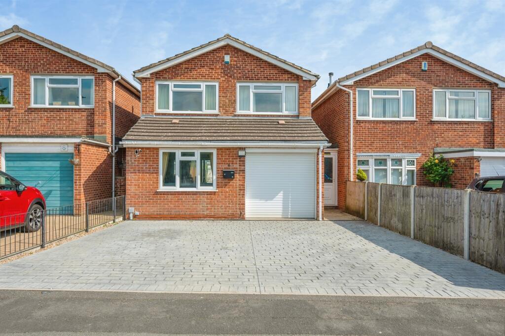 Main image of property: Leslie Close, Littleover, Derby
