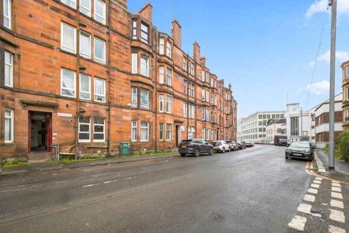 Newlands Road, Cathcart, Glasgow, G44 4EY