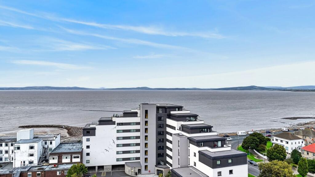 Apartment in Lancaster, Great Wood, Morecambe - View 2