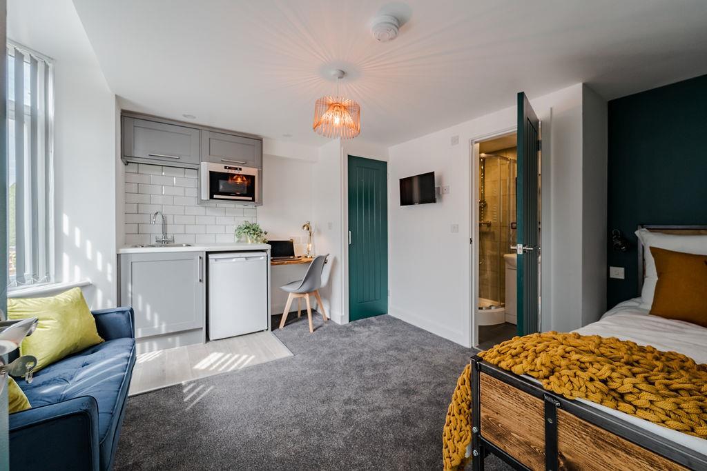 Main image of property: Ensuite 1, Abercorn Road, Chapelfields, Coventry, CV5 8EF