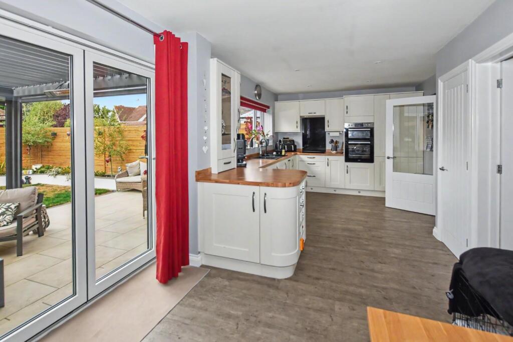 House in Northampton - View 5