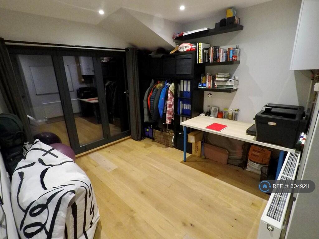 Apartment in London, West Ealing, Hanwell - View 4