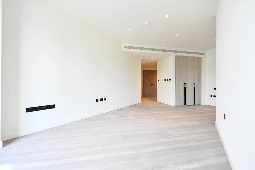 Main image of property: 50 Marsh Wall, London, E22