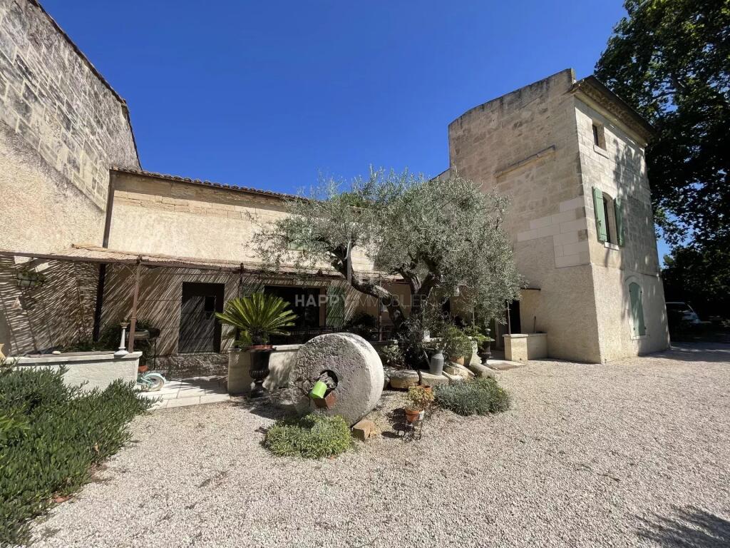 Main image of property: Provence-Alps-Cote d`Azur, Bouches-du-Rhône, Arles
