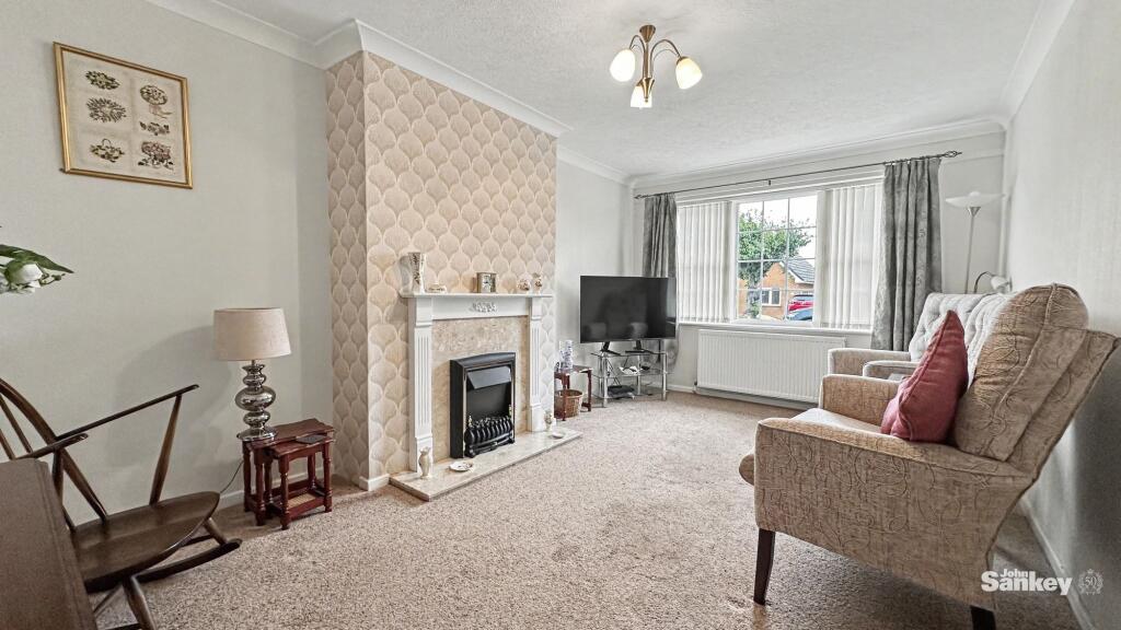 Rolaine Close, Mansfield Woodhouse, NG19 photo 2
