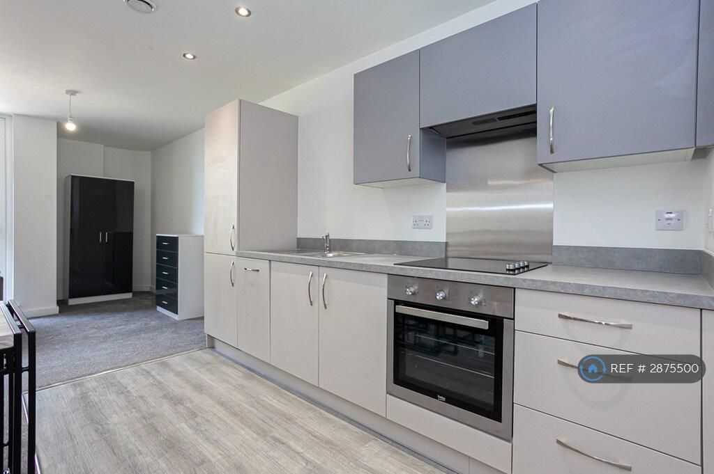 Studio flat for rent