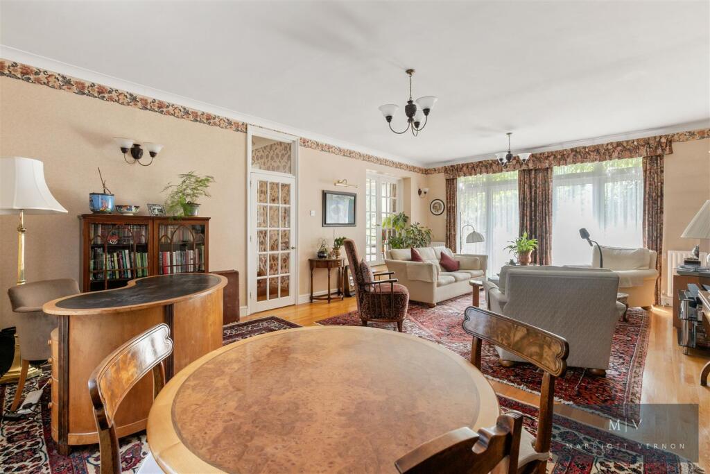 House in London, Addiscombe - View 3
