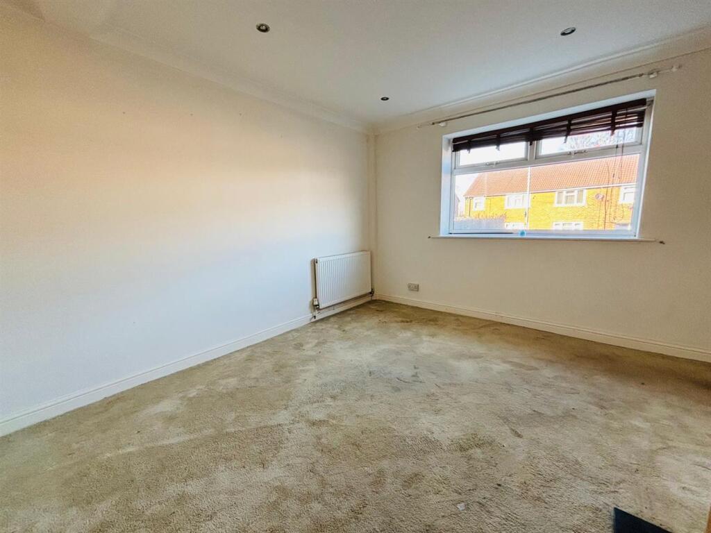 House in Leeds - View 2
