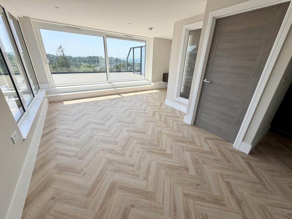 Apartment in Poole - View 3