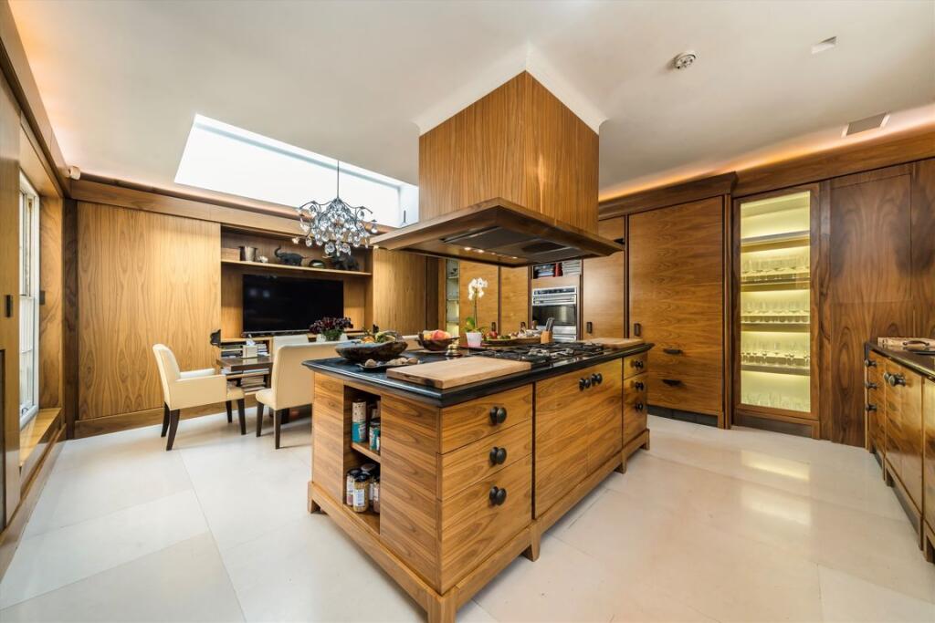 House in London - View 4